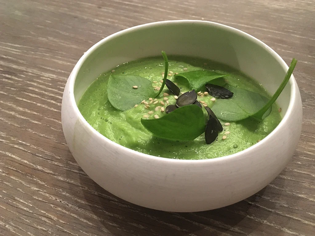 Velouté minute de pourpier et avocat