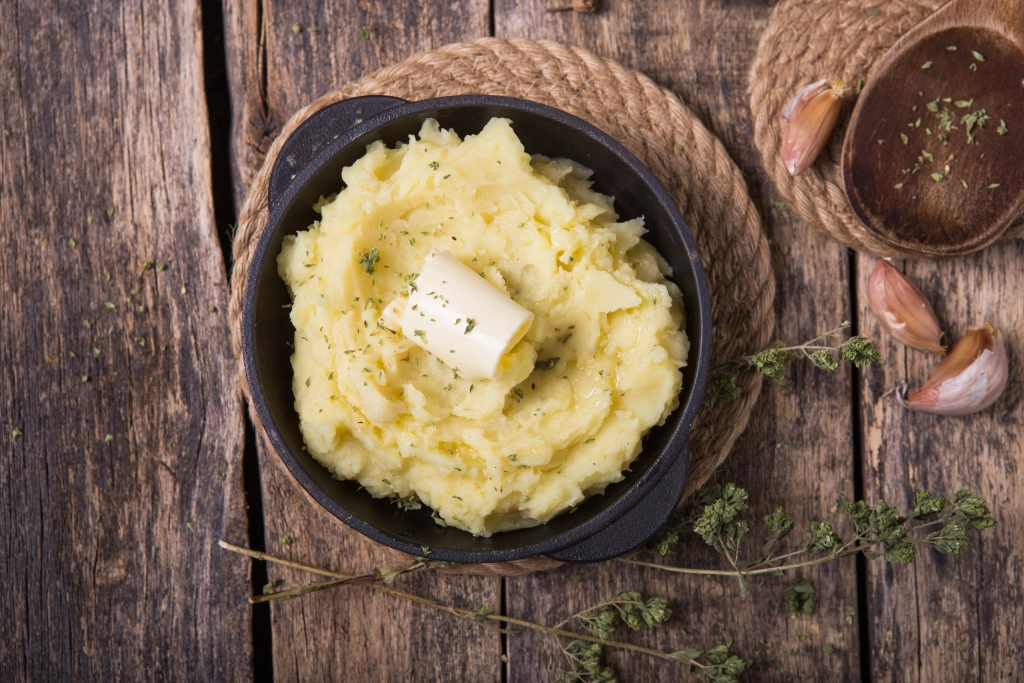 Purée de topinambours sur salade chaude