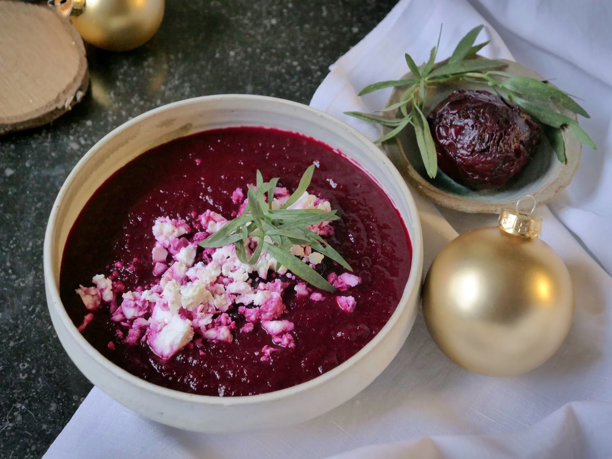 Soupe tiède de betteraves aux pommes